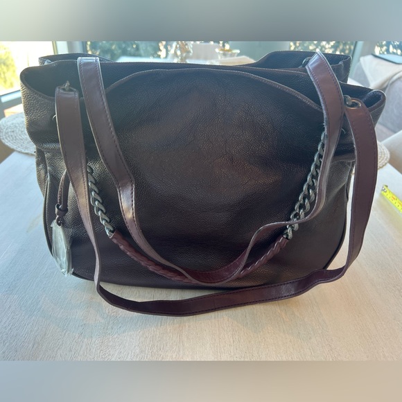 NWT Elie Tahari 100% Pebbled Leather Tote in Claret - Picture 4 of 17